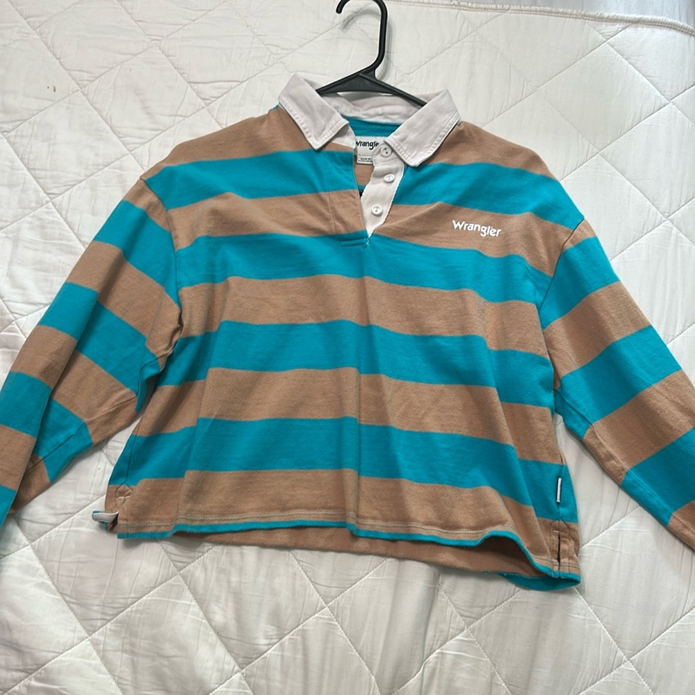 Wrangler Crop Top with Buttoned Collar